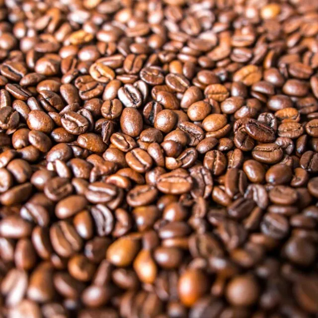 
100% жареные кофейные зерна Arabica 
