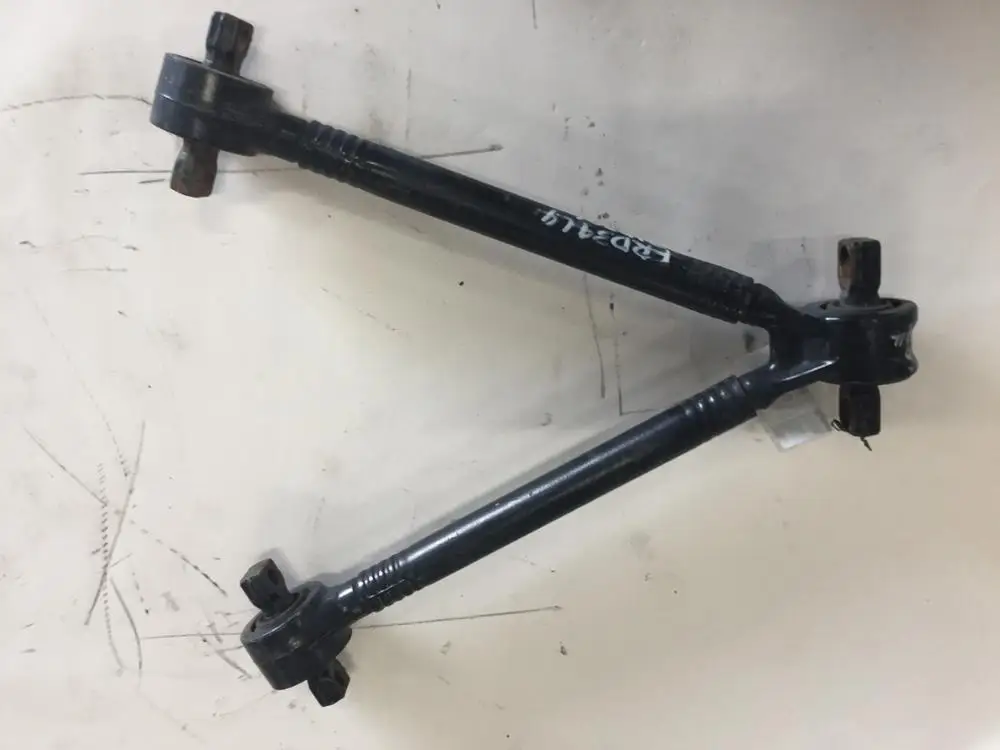 いすゞ　ギガ　リアサスVロッド いすゞ ギガ リアサスVロッド Used ISUZU V Rod - Suspension