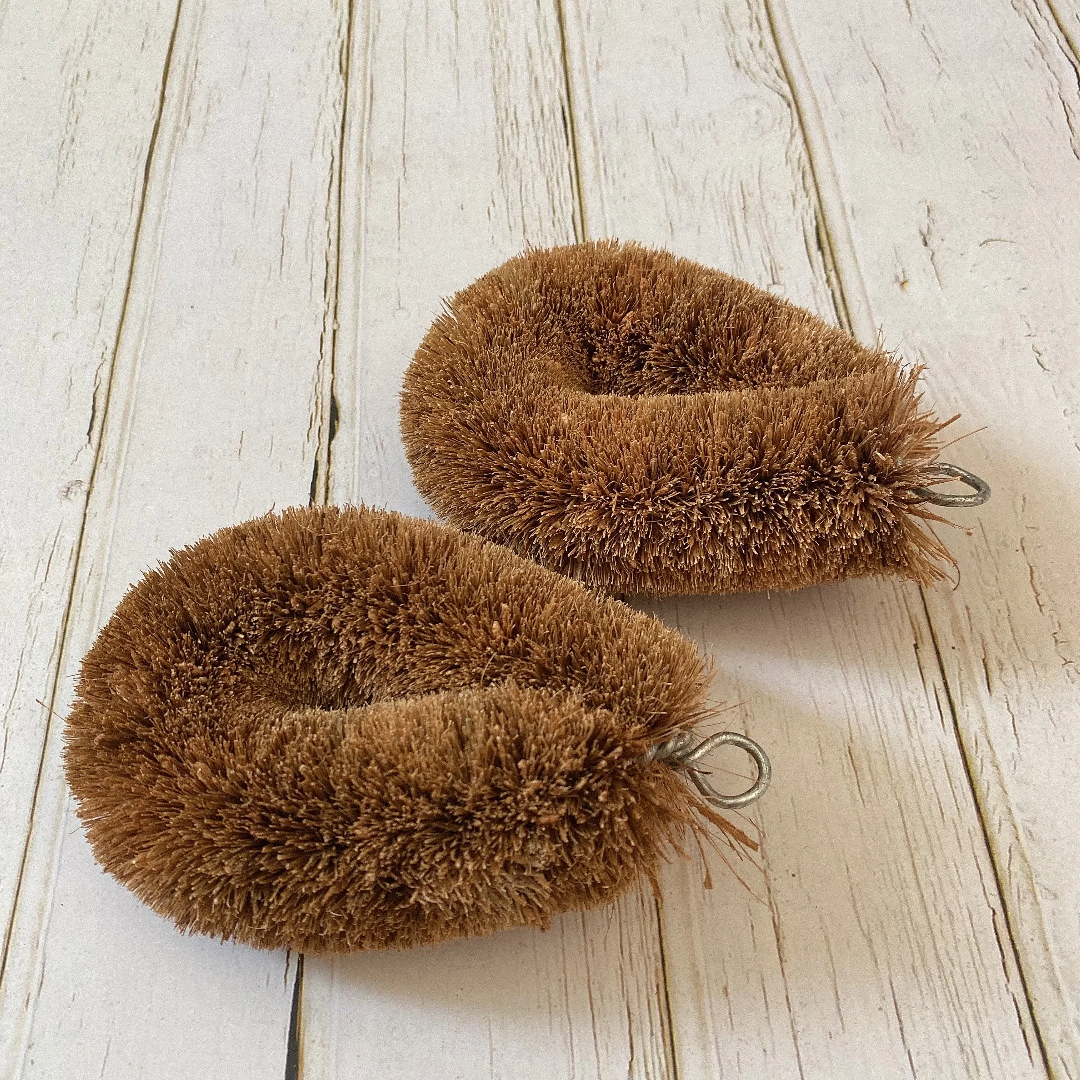 Coconut Fiber Dish Scrub Donut Brush – Neighborly