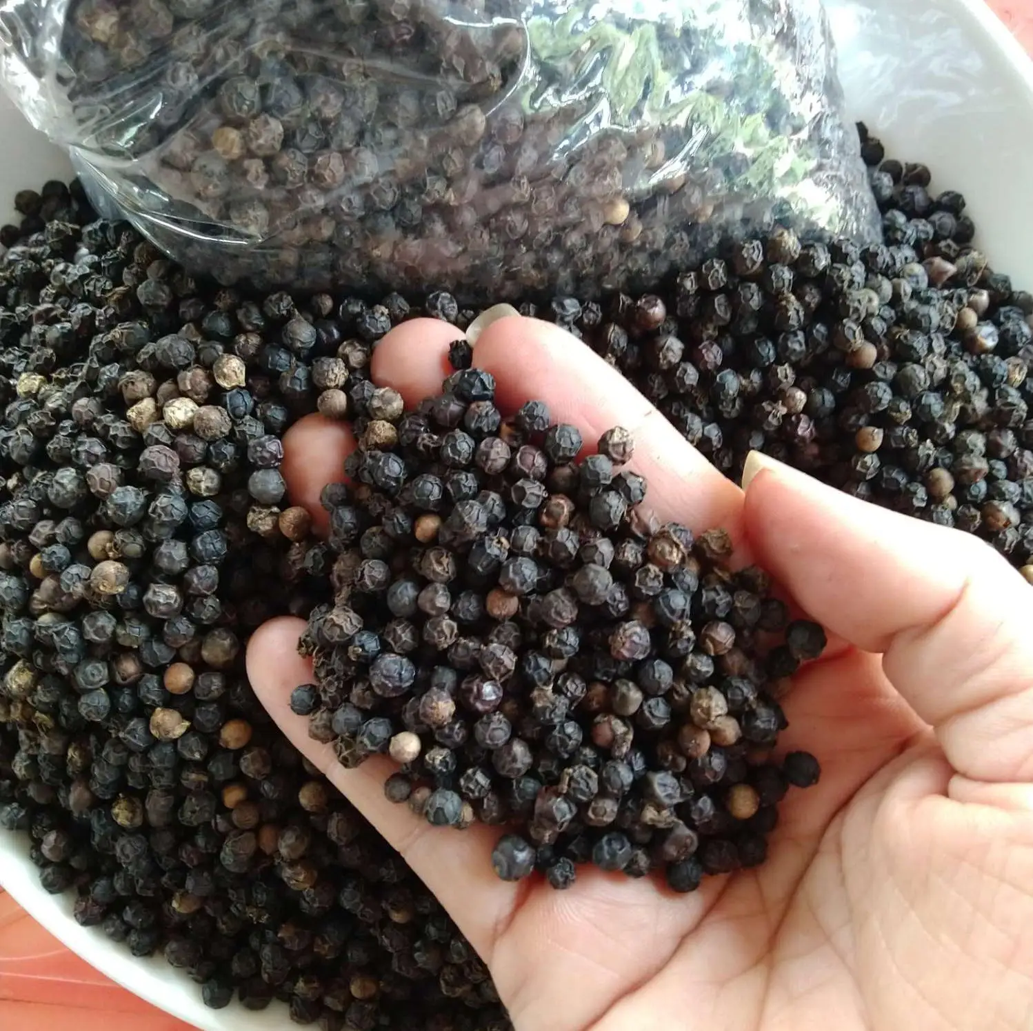 High Quality Black Pepper At Right Price Dried Black Pepper From