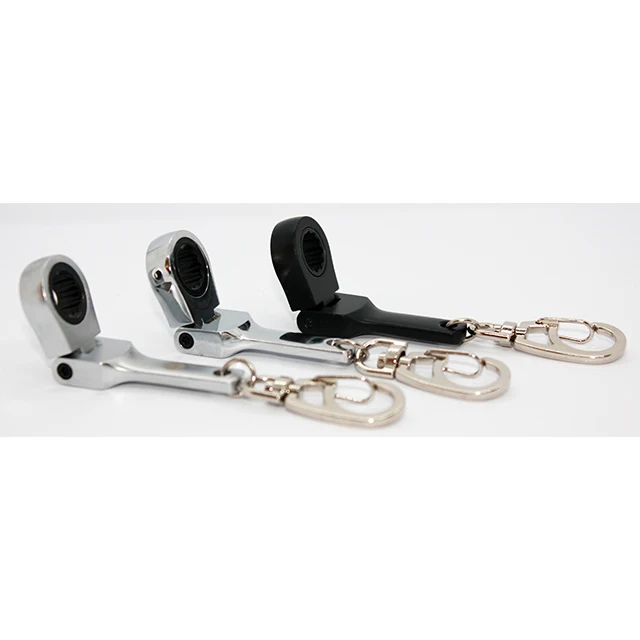 Брелок с трещоткой