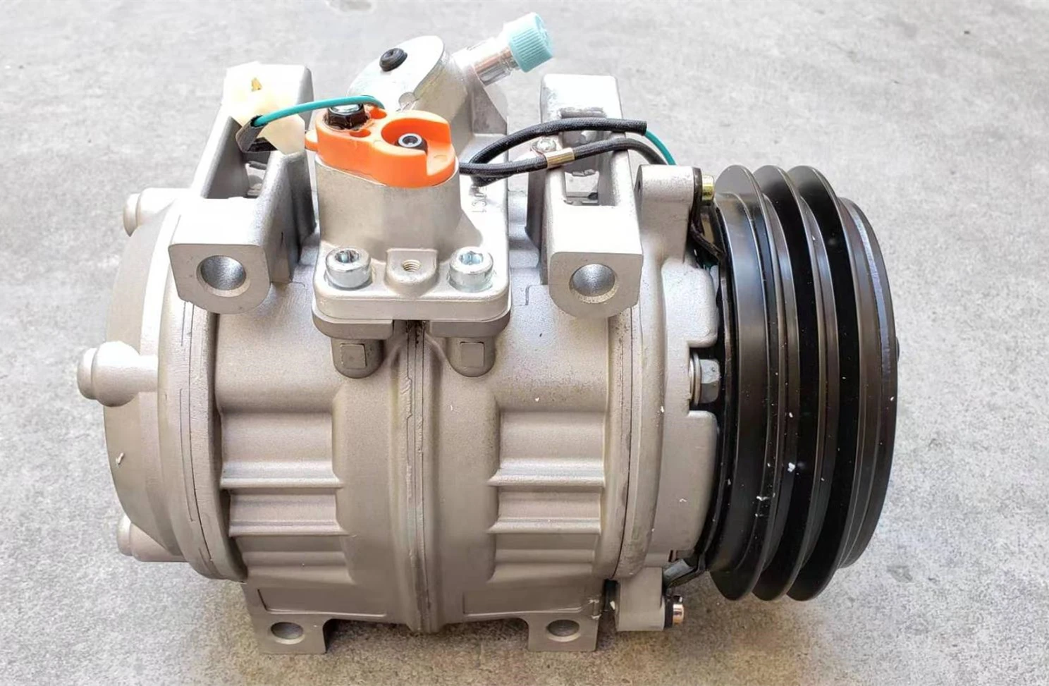 24v 10p30c Car Ac Air Compressor For Toyota Minibus Coaster Buy Air