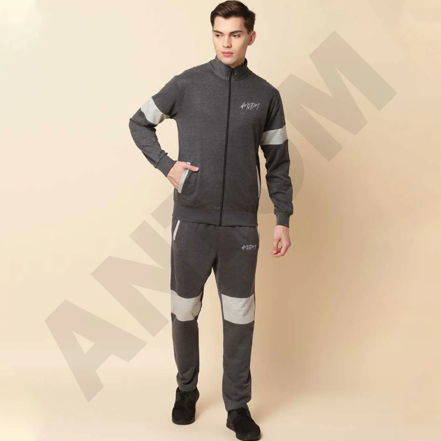 Tuta Sportiva Personalizzata Di Alta Qualità/tuta Personalizzata Economica/ tuta A Righe Laterali Tuta Sportiva Da Uomo Di Alta Qualità - Buy Tute  Sportive Personalizzate,La Migliore Tuta,Tute Estive Da Uomo Product on  Alibaba.com