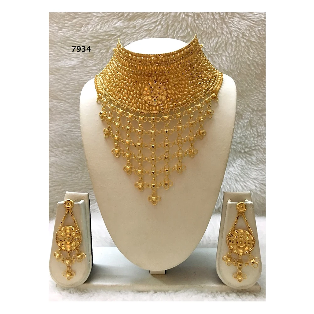 Beautiful necklace with beautiful gold plate beads