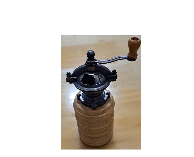 Woodturn Old Fashioned Hand Crank Pepper Grinder 