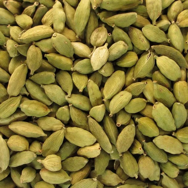 high quality dried green cardamom/ dried black and brown