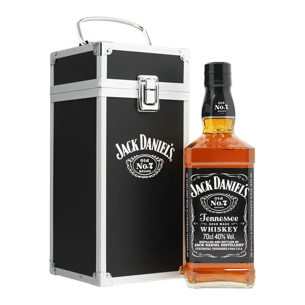 Упаковка виски джек дэниэлс. Jack Daniel’s Tennessee Whiskey 70cl 40% Vol.. Джек Денилсон виски. Jack Daniels 70cl. Виски Джек Дэниэлс или Блэк лейбл.