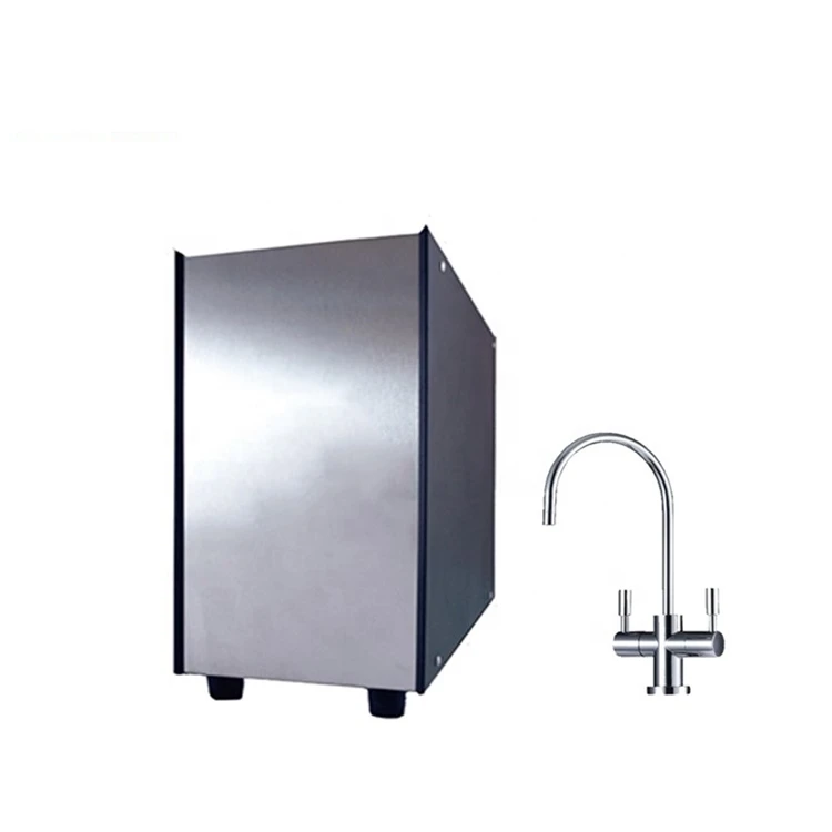 Диспенсер для горячей и холодной воды под раковиной