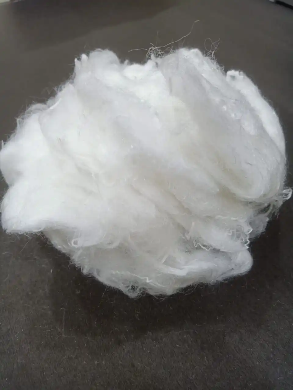 Отходы из полиэстера с низким содержанием расплава