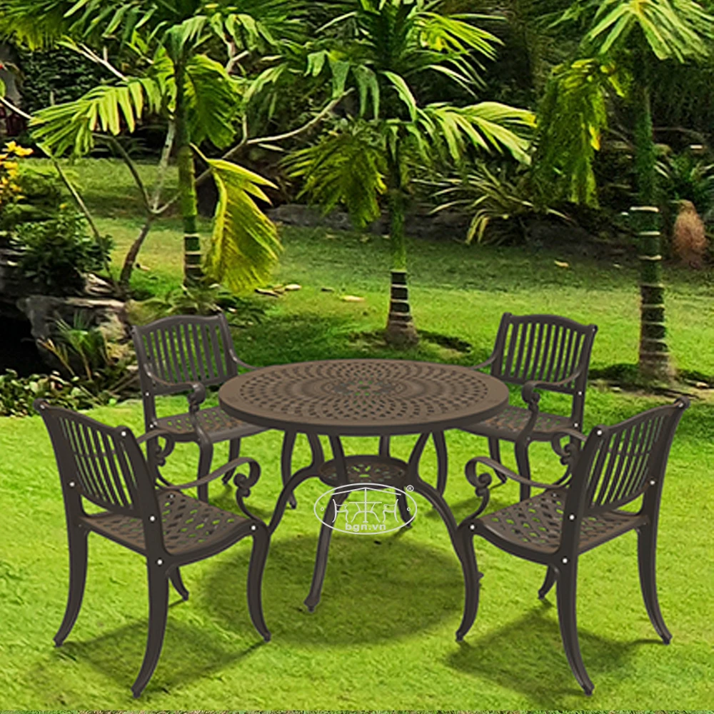 Modern Cast Aluminum Patio Garden Furniture Poland Rattan Garden Furniture Set Outdoor Garden
