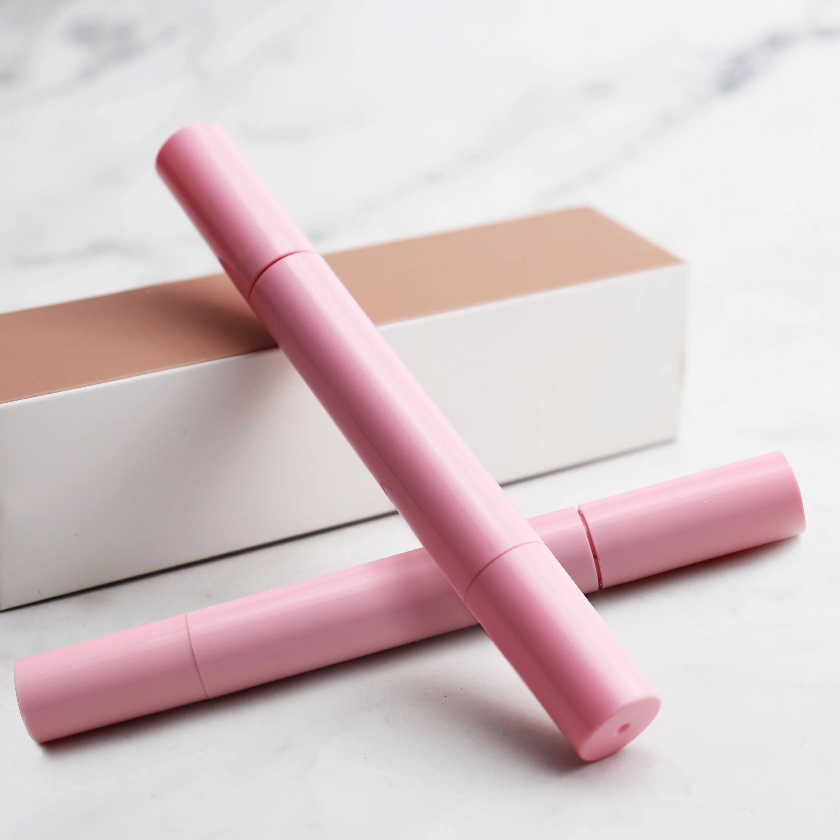 New Arrival High Quality Quick Dry Liquid Waterproof Eyeliner 24H Long Lasting Cosmetics Pencil Form Mineral Ingredients