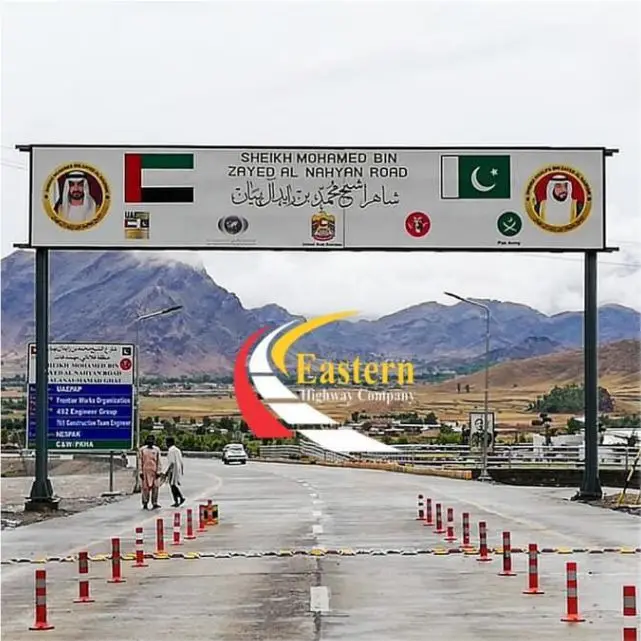 High Intensity Prismatic Traffic Safety Sign Board Premium Reflective Traffic Signs