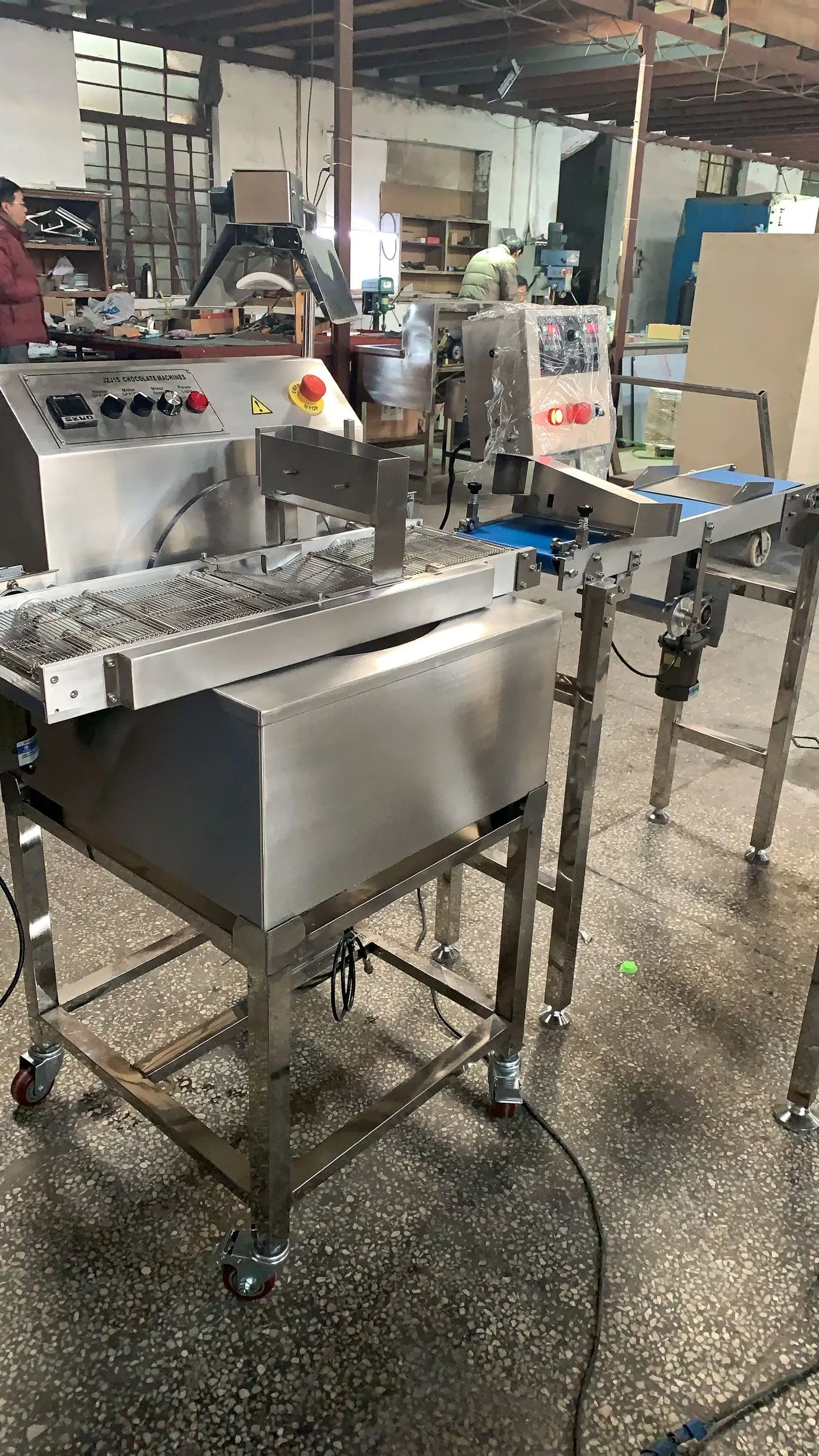 Small Automatic Wafer Enrobing Line Peanut Chocolate Coating Machine With Cooling Tunnel And Nut Spreader