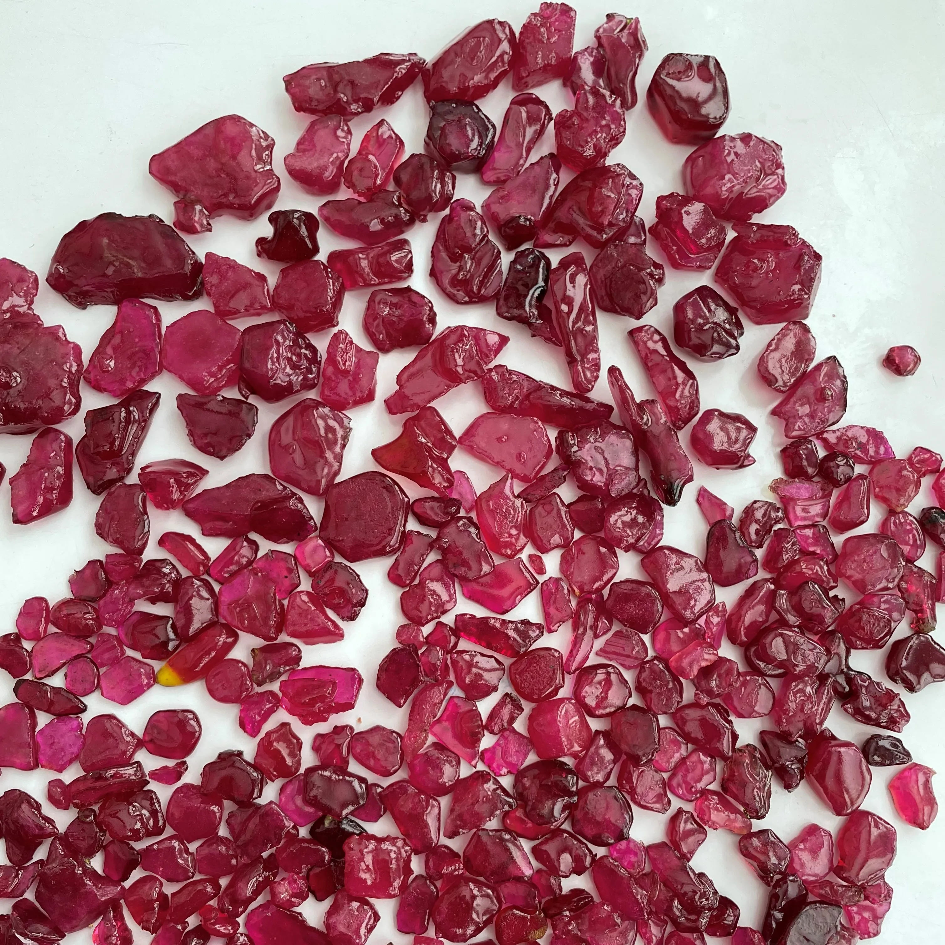 Rubis Rouge Naturel Du Mozambique, Certifié, Taillé Carré - Pierre Précieuse En Vrac