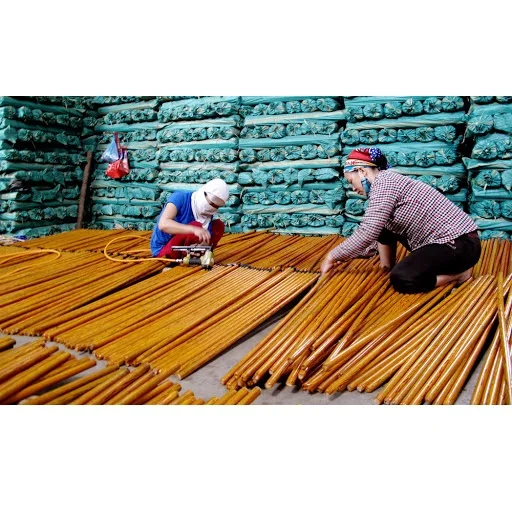 Natural Wooden Broomstick With Italian Thread For Plastic Broom Handle