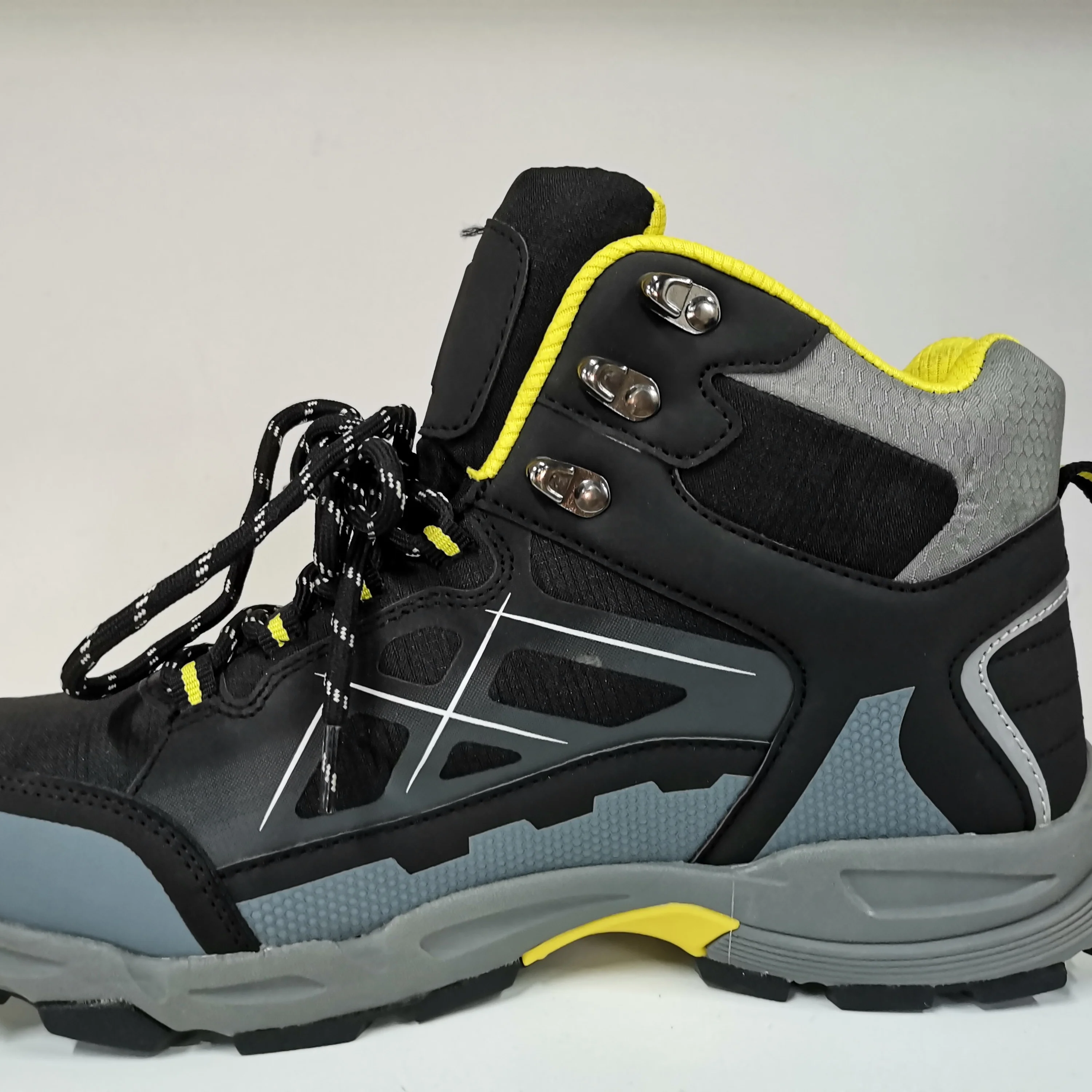 mens waterproof safety trainers