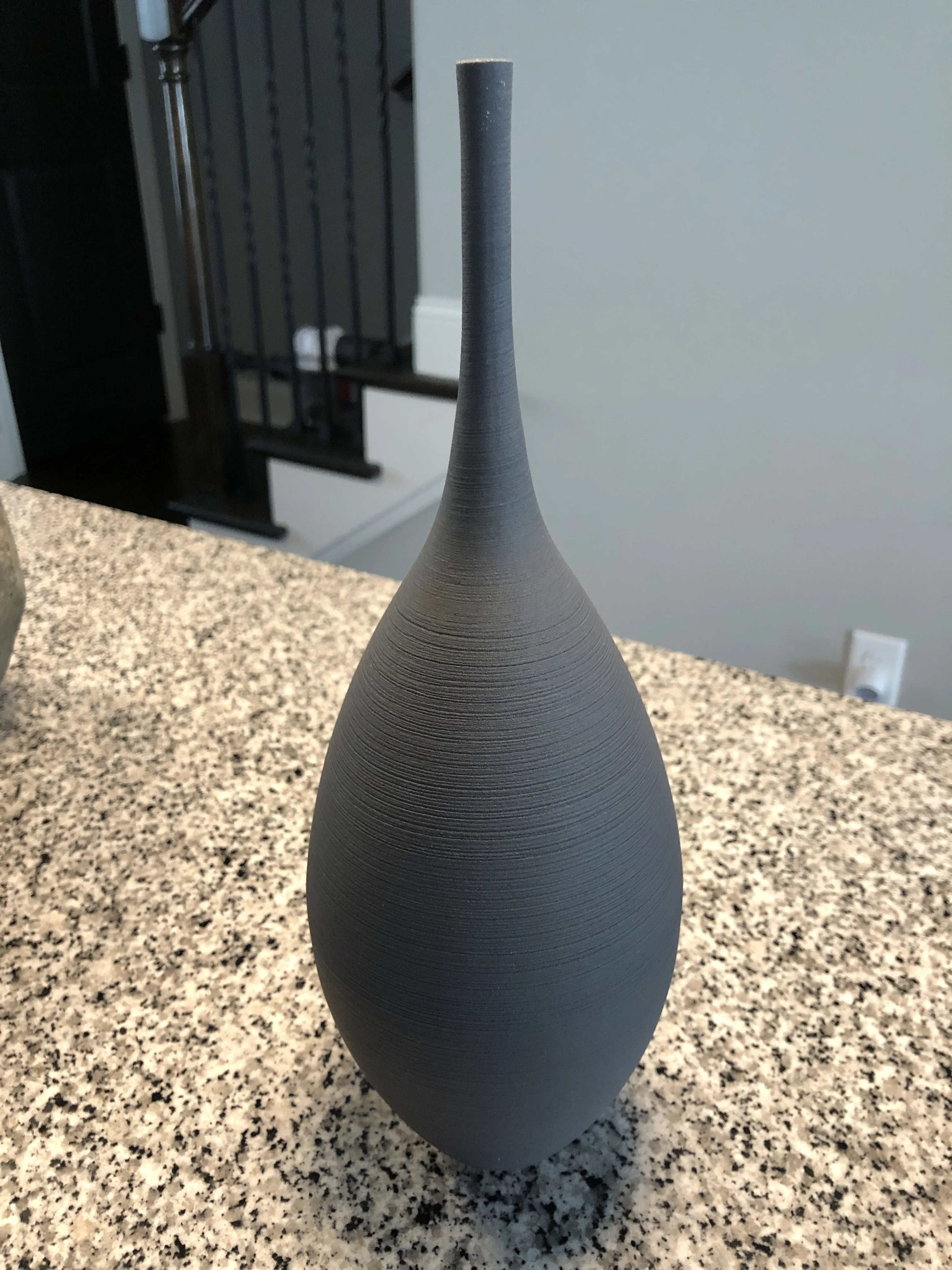 黑白几何哑光陶瓷扭曲花瓶经典现代独特插花花瓶家居客厅装饰