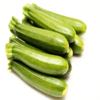 新鲜蔬菜绿色西葫芦高品质新季节来自火鸡 - buy zucchini corer
