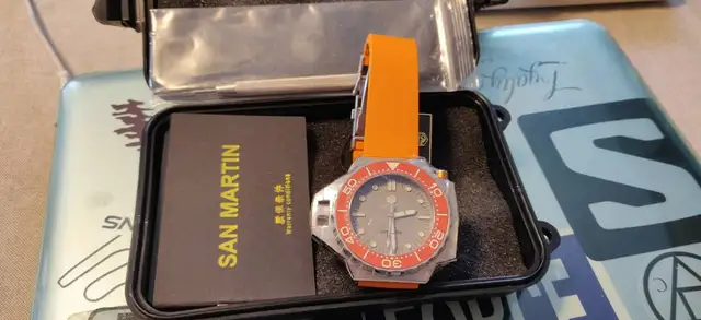 Bgw9 Blue Luminous 30atm Diver Watch 