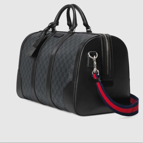 Gucci Gg Supreme Sport Duffle Bag in Black for Men