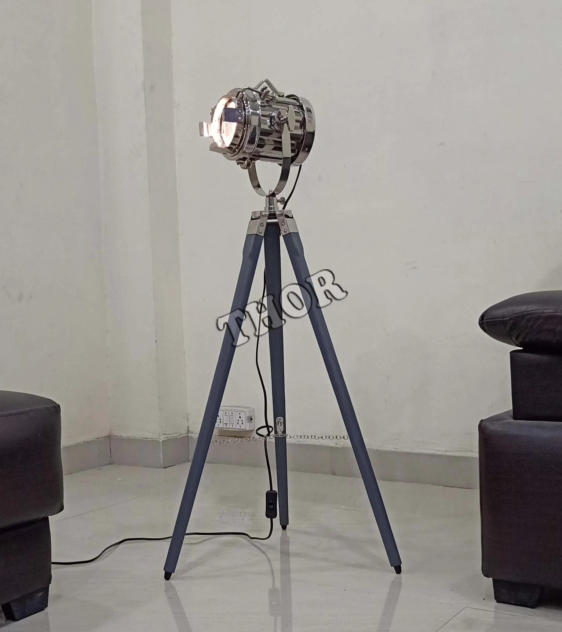 Vintage Studio Photography Spotlight Floor Lamp For Living Room Bed Room  Lighting Wooden Tripod Base Chrome Finish Home Decor - Buy Vintage Studio  Photography Spotlight Floor Lamp For Living Room Bed Room