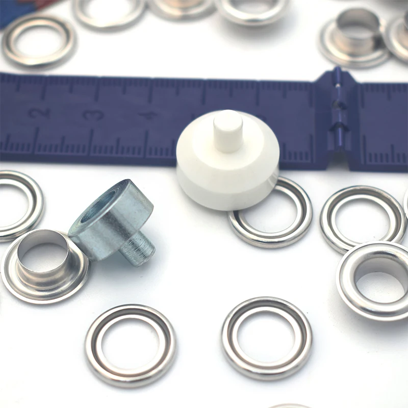 Prym 541374 Silver Curtain Garment Eyelets with Washers 8mm Pack of 24 for Laces and Handicrafts
