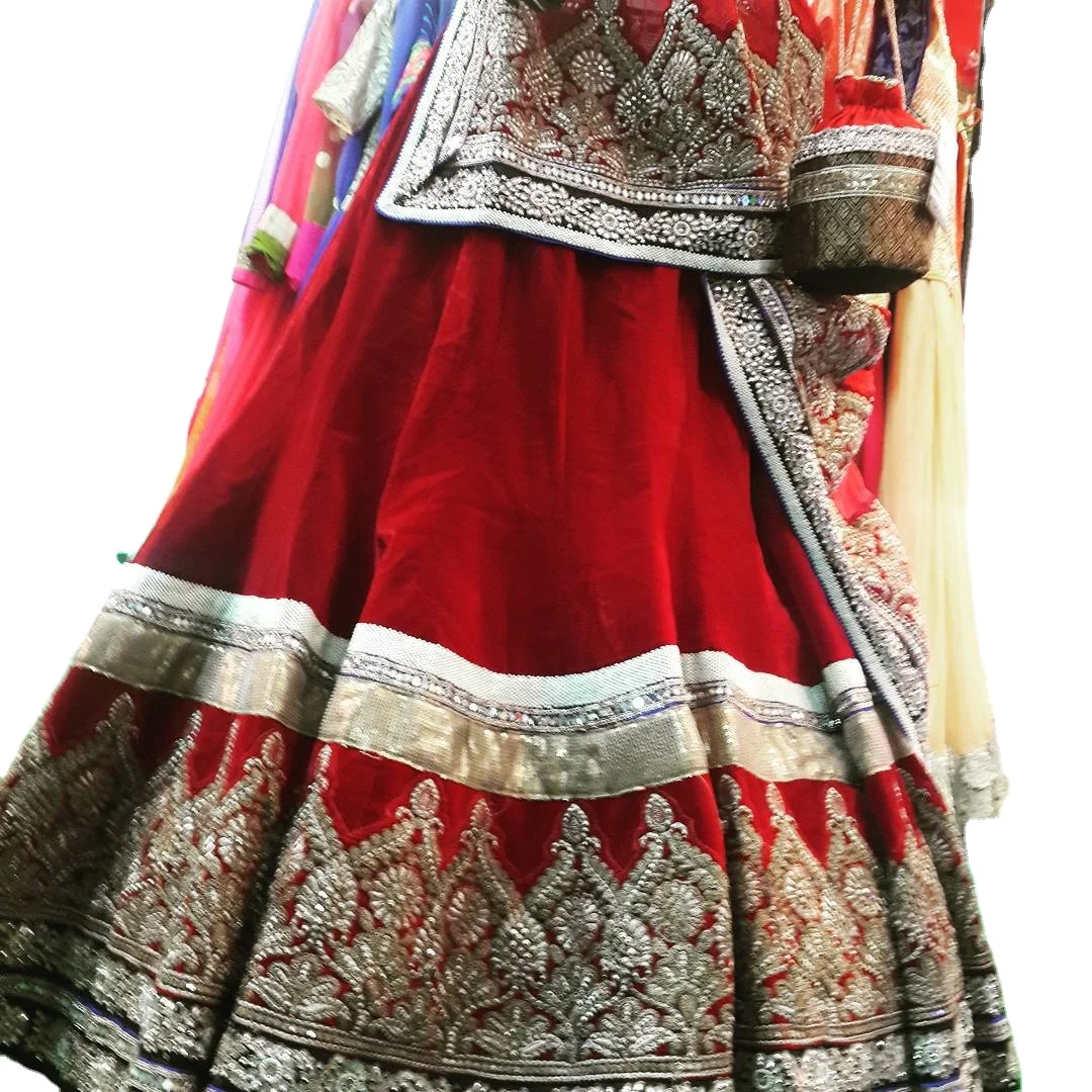 Lehenga-tela Bordada Para Mujer,Ropa Femenina De Color De Seda,Suave,Étnica,India  - Buy La India Las Mujeres Ropa Nueva Ropa De Mujer Ropa Suave Cantidad  Étnico Indio Seda Personalizado De Lujo Impresionante Estilo Lehenga