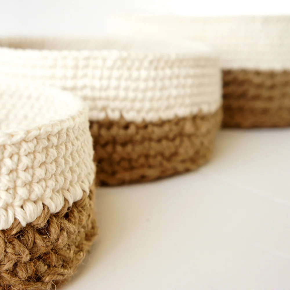 Wholesale Indoor Handcrafted Round Jute Mix Cotton Baskets Crochet