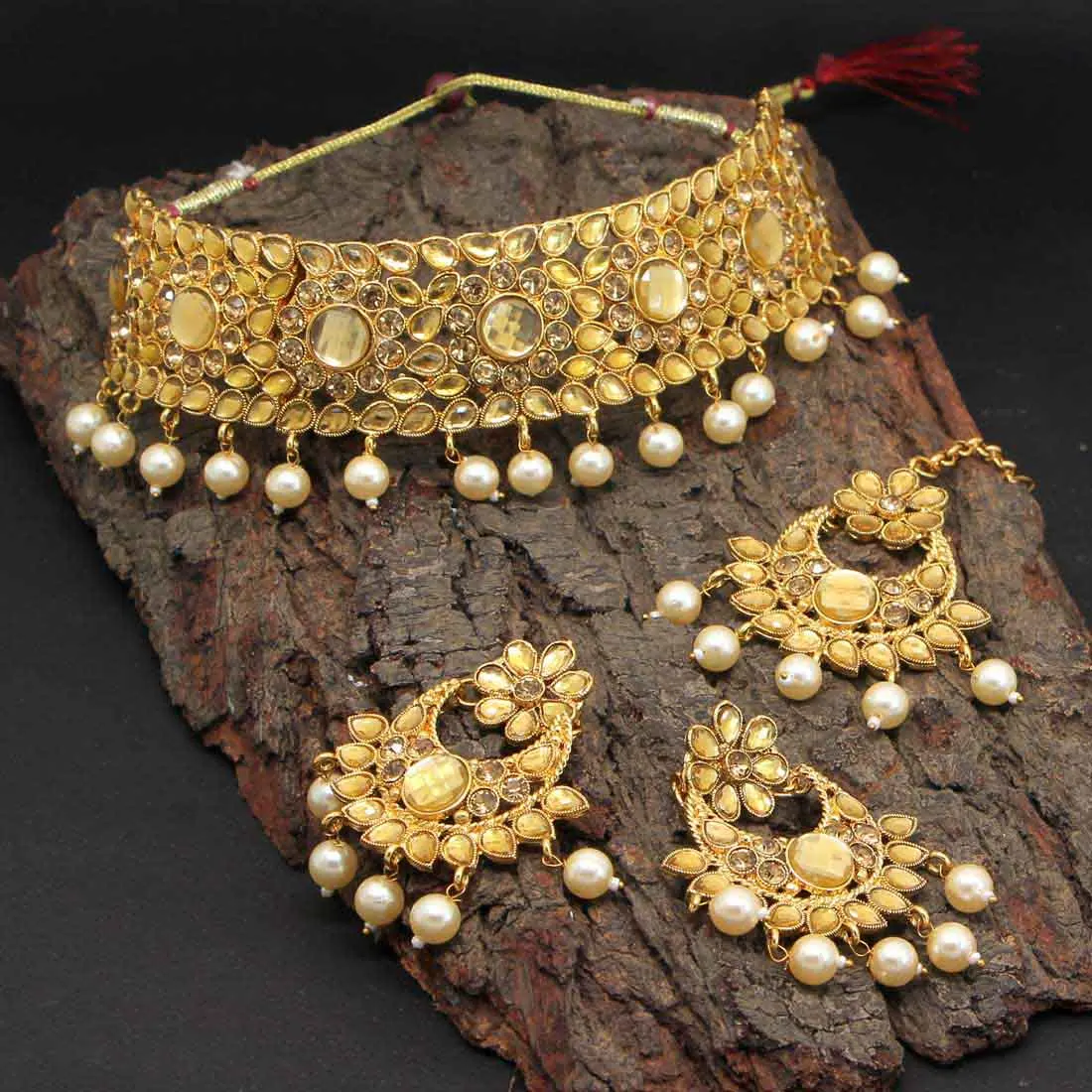 Gold Color Kundan Necklace Set 