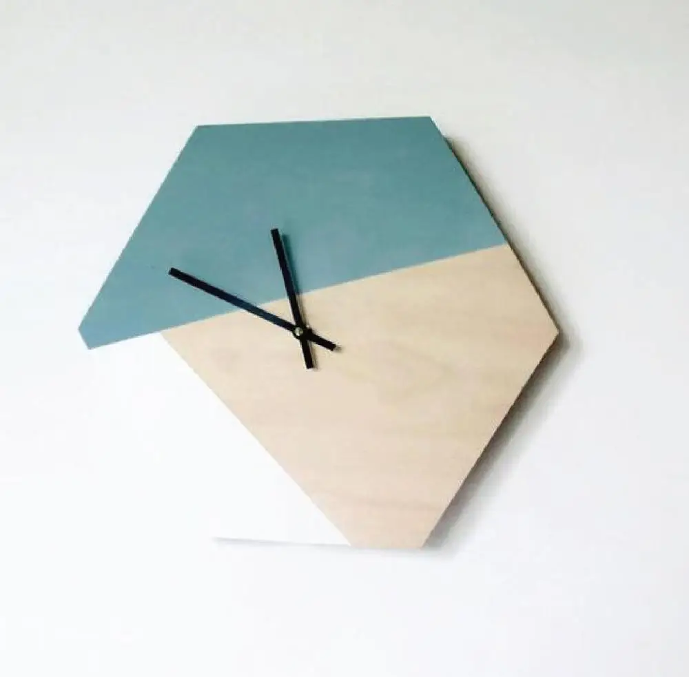 Blue Arrow Shaped Design Wall Clock