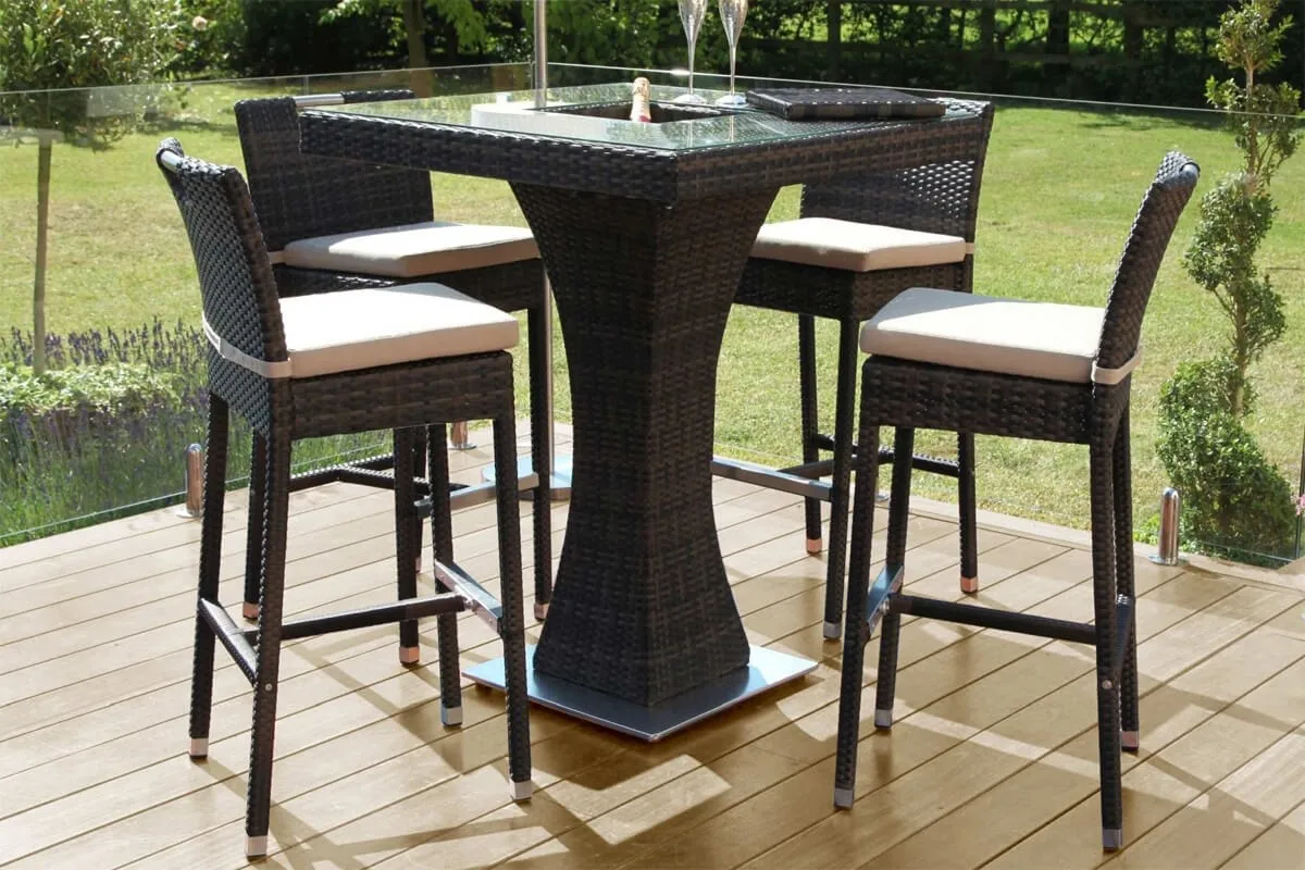 grey rattan bar set with ice bucket