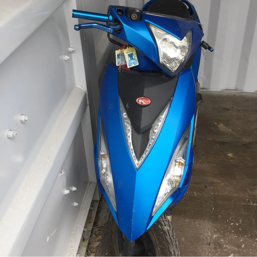 
 Подержанные мотоциклы Kymco VJR 125cc, скутер из Тайваня  