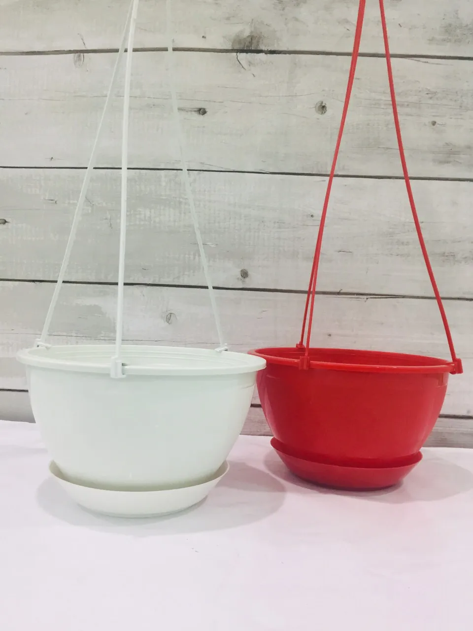 plastic-hanging-pots-pots-hanging-planter-for-plants-with-attach-saucer