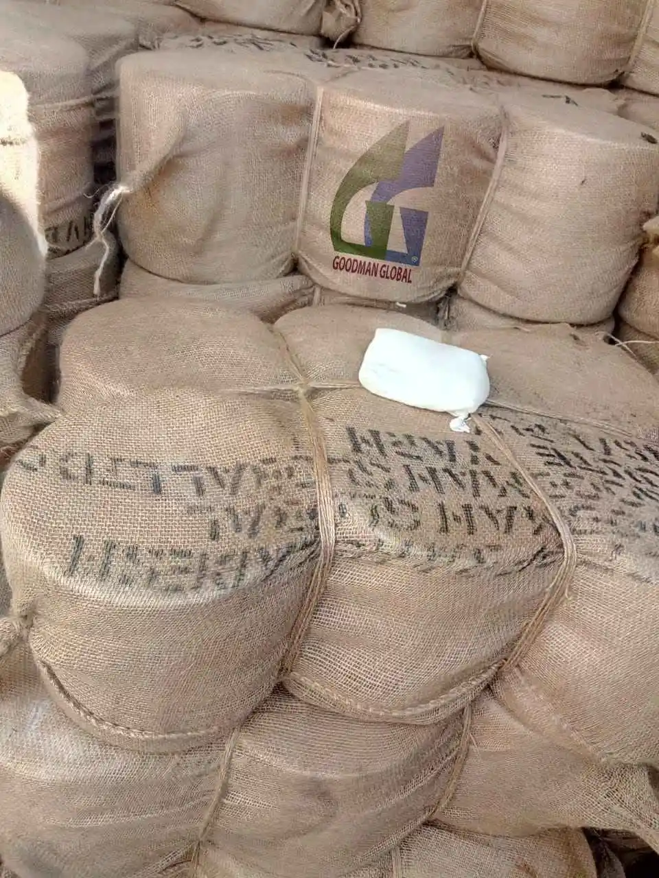 24 Lbs Crt Quality Jute Yarn For Carpeting 100 Tossa Yute Manufacturer
