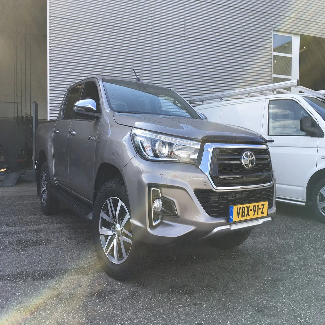 Hllux手ごろな価格の左手ドライブダブルキャビン真新しいピックアップトラック1921中古車ディーゼルローン利用可能米国ローン Buy 日本中規模バス4 2使用コースターバス使用日本toy0taディーゼルボックスエンジンrwdギア自動マニュアル Product On Alibaba Com