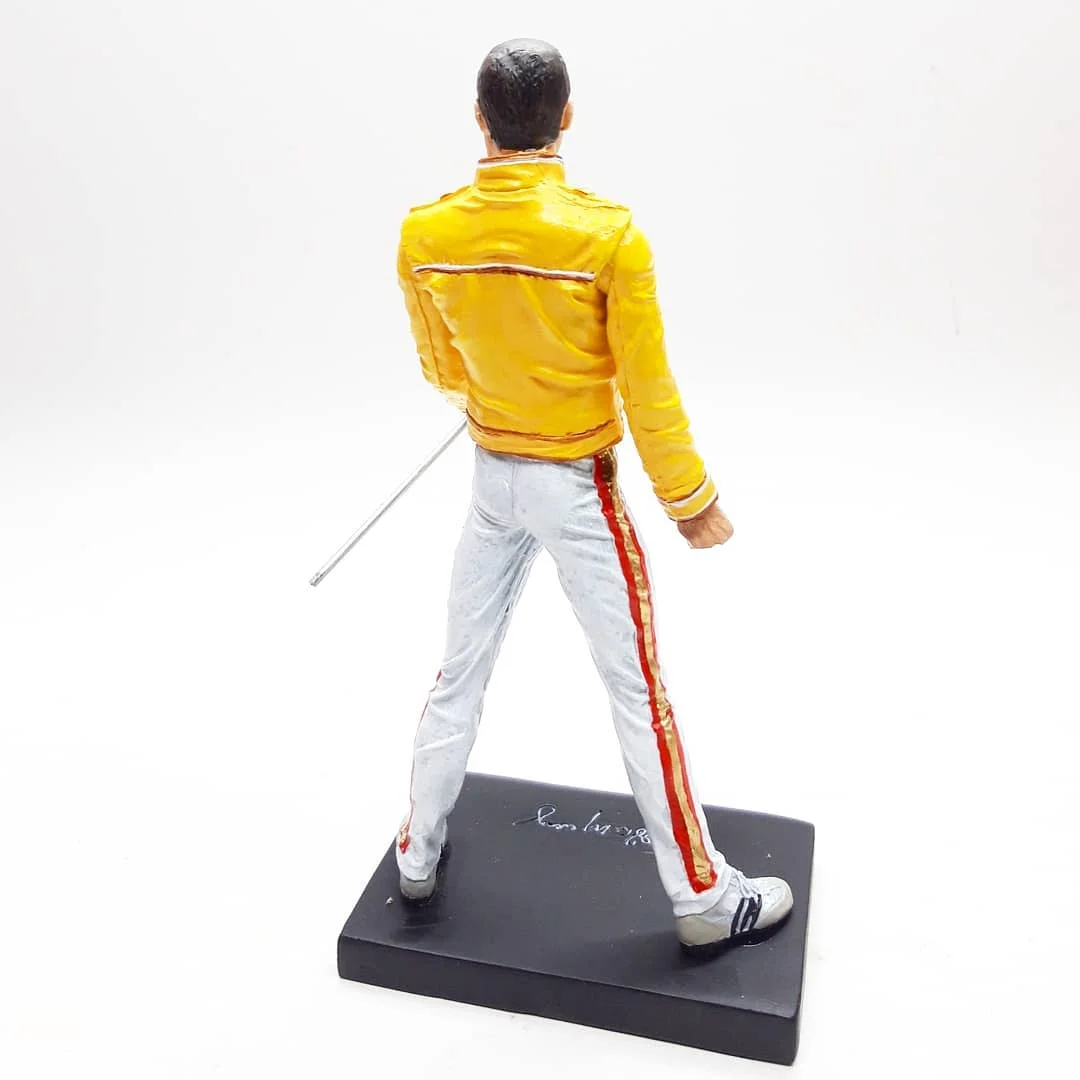 フレディ・マーキュリー アクションフィギュアコレクション 18cm