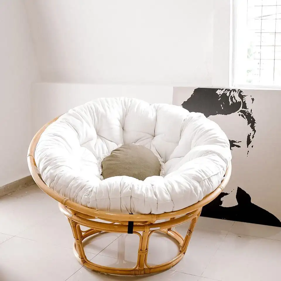 クラシックな手織りラタン回転式パパサンチェア、エレガントでモダンな