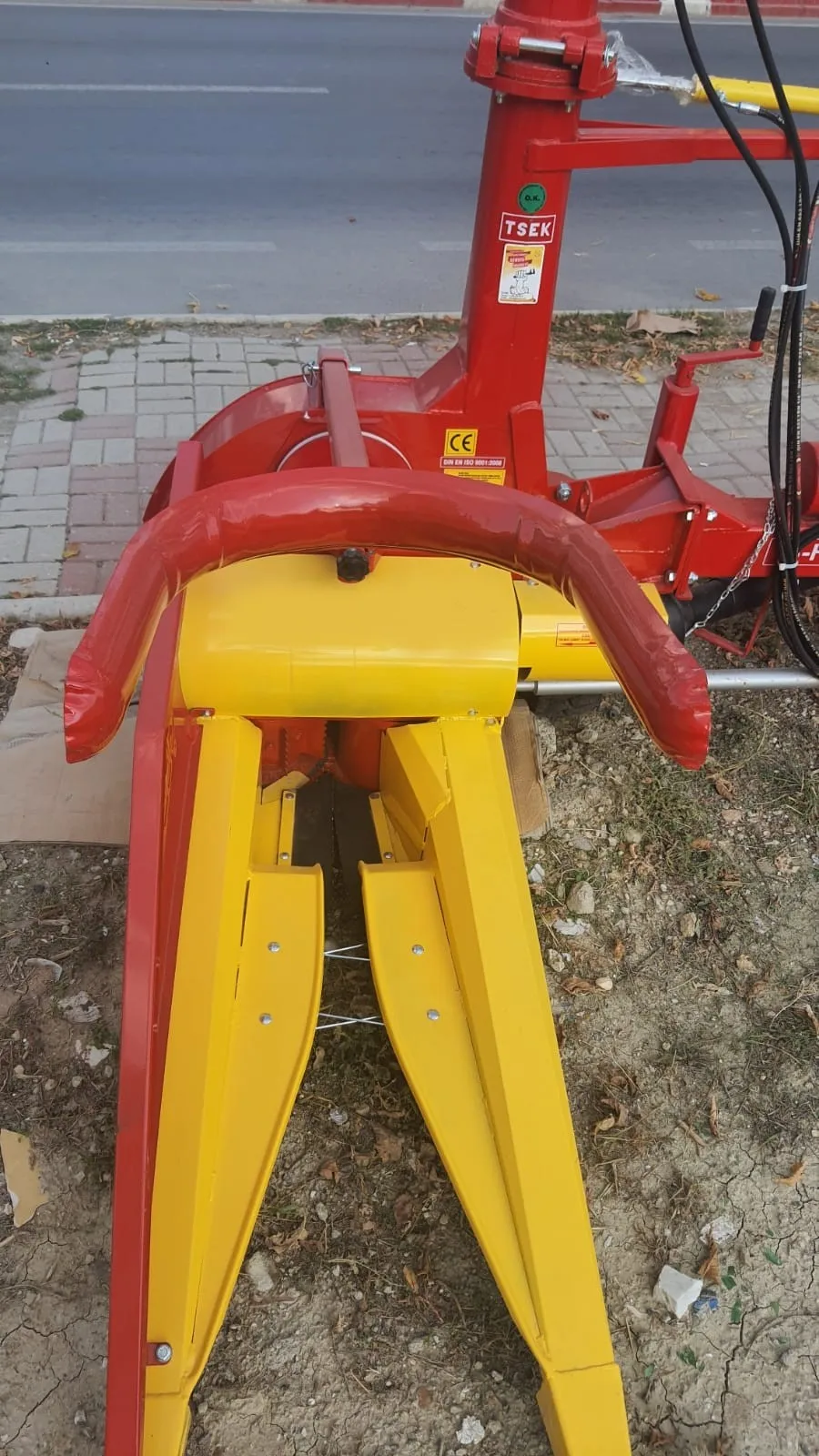 Зерноуборочный комбайн с коробкой передач, зерноуборочный комбайн с одним рядом