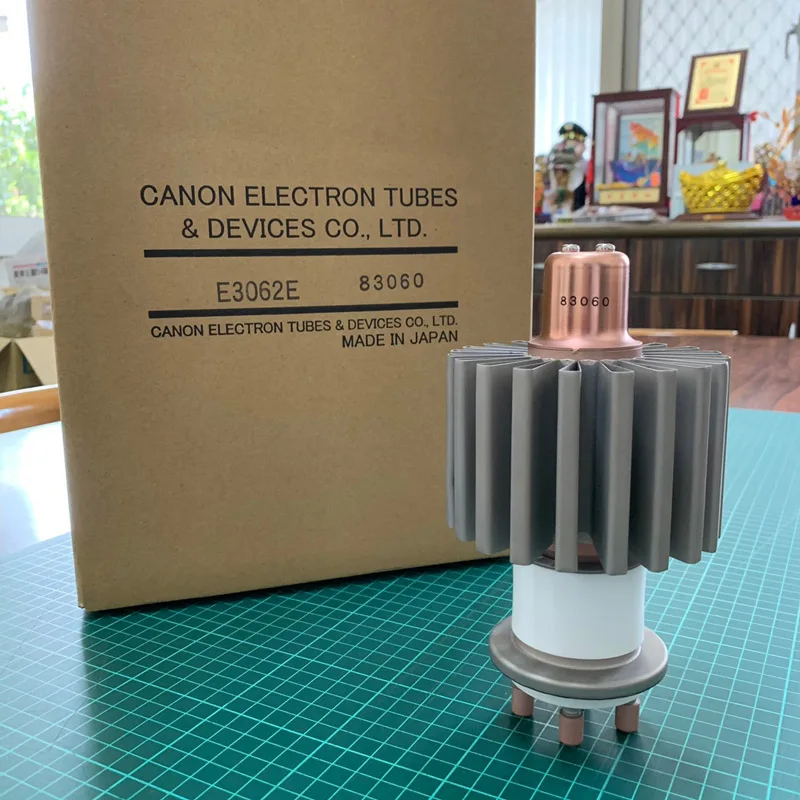 
 Высокочастотный кварцевый керамический вакуумный трубчатый Триод  