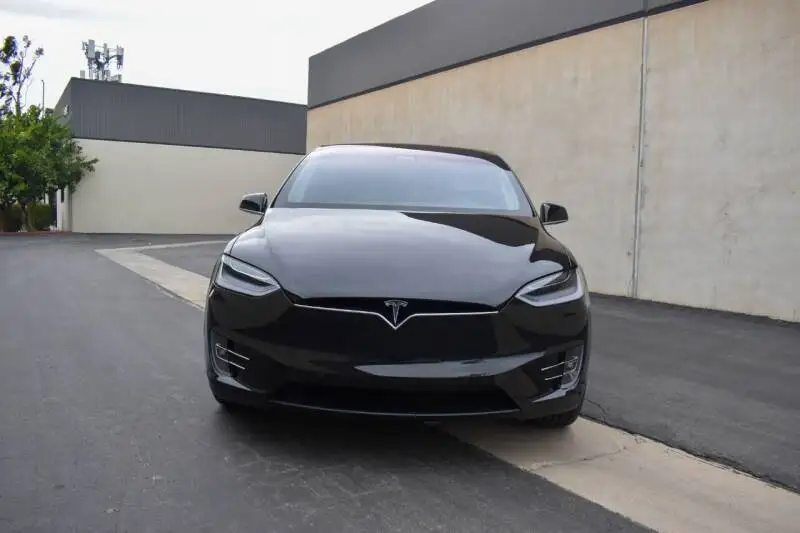 USED /LHD 2020 Tesla Model X
