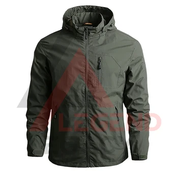 New Men's Softshell Jacket Autumn Spring Streetwear Tactical Bomber Windbreaker Jackets Men Hooded