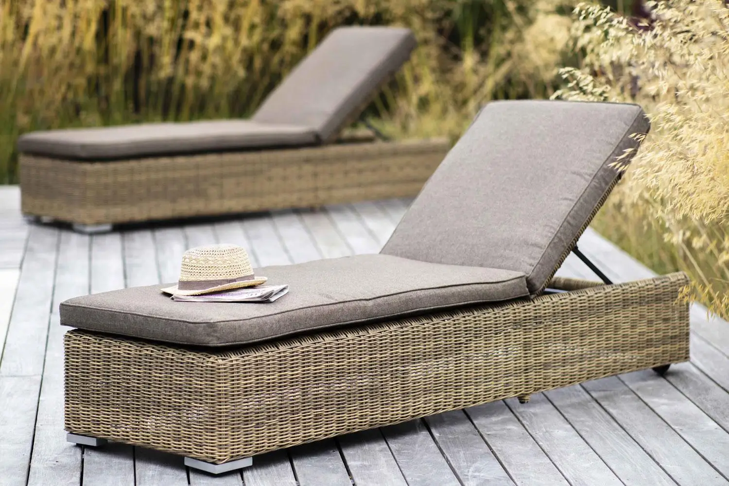 Rattan best sale sunbed cushions