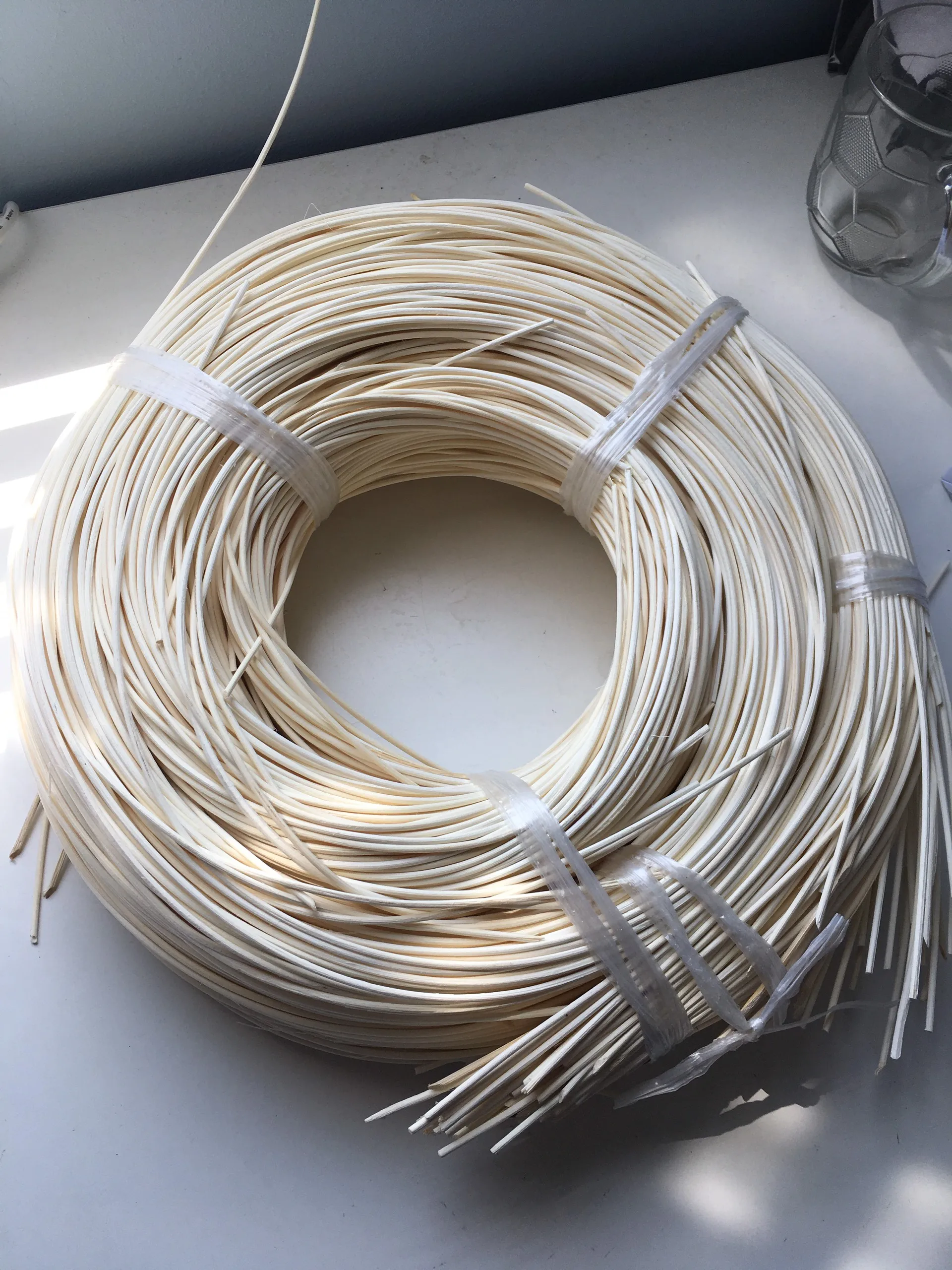 100% натуральный отбеленный и неотбеленный ротанговый сердечник/полированный тростник для мебели из