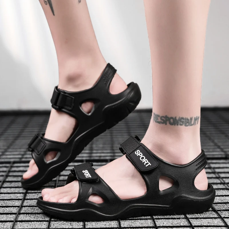 
 Оптовая цена по прейскуранту завода; 2021 г.; Модные удобные мужские сандалии для отдыха с логотипом из ЭВА; Кожаные мужские Тапочки  