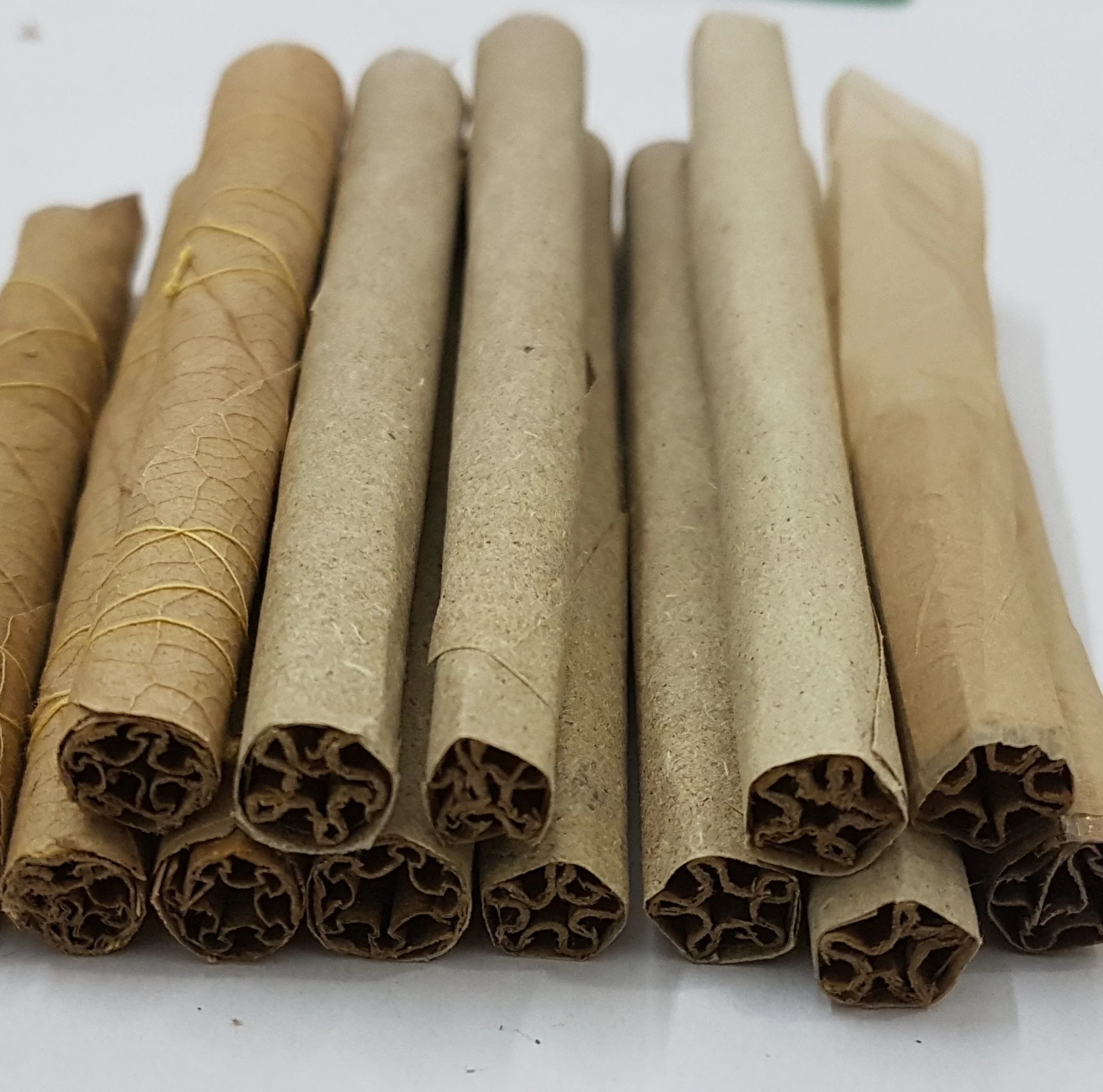 Perfect Rolled Pre Rolled Cones And Royal Blunts Terpene Infused Pre Rolled Cones View Bulk Oem King Size Paper Pre Rolled Cones Brown Paper Hemp Paper And Natural Leaf 88 90 100