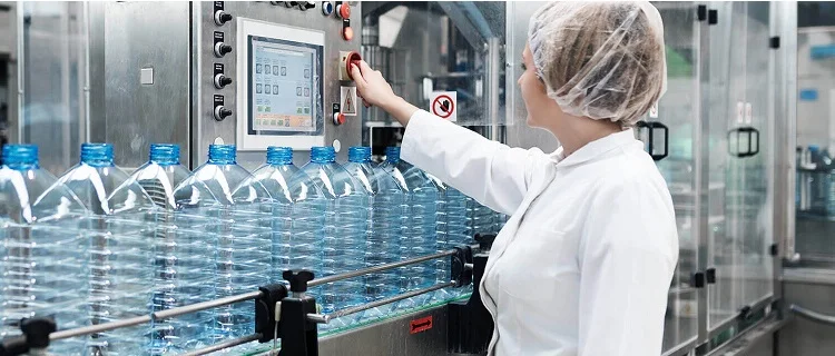 Automatic Beer Wine Alcoholic Beverage Processing Equipment Carbonated Drink Whisky Vodka Filling Machine 200ml Oil Capacity supplier