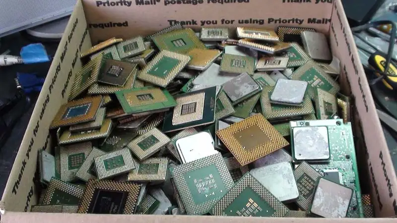 Куплю процессор б у. Керамические процессоры 286/386/486/. Керамические процессоры Pentium 1. Процессор Интел пентиум с золотом. Pentium 486.