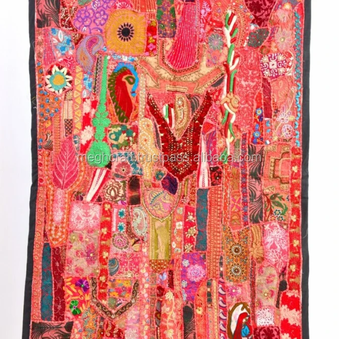 Arazzo Indiano Ricamato A Mano Patchwork – Vintage Sari Rosso 101x152 Cm – Tappezzeria Parete