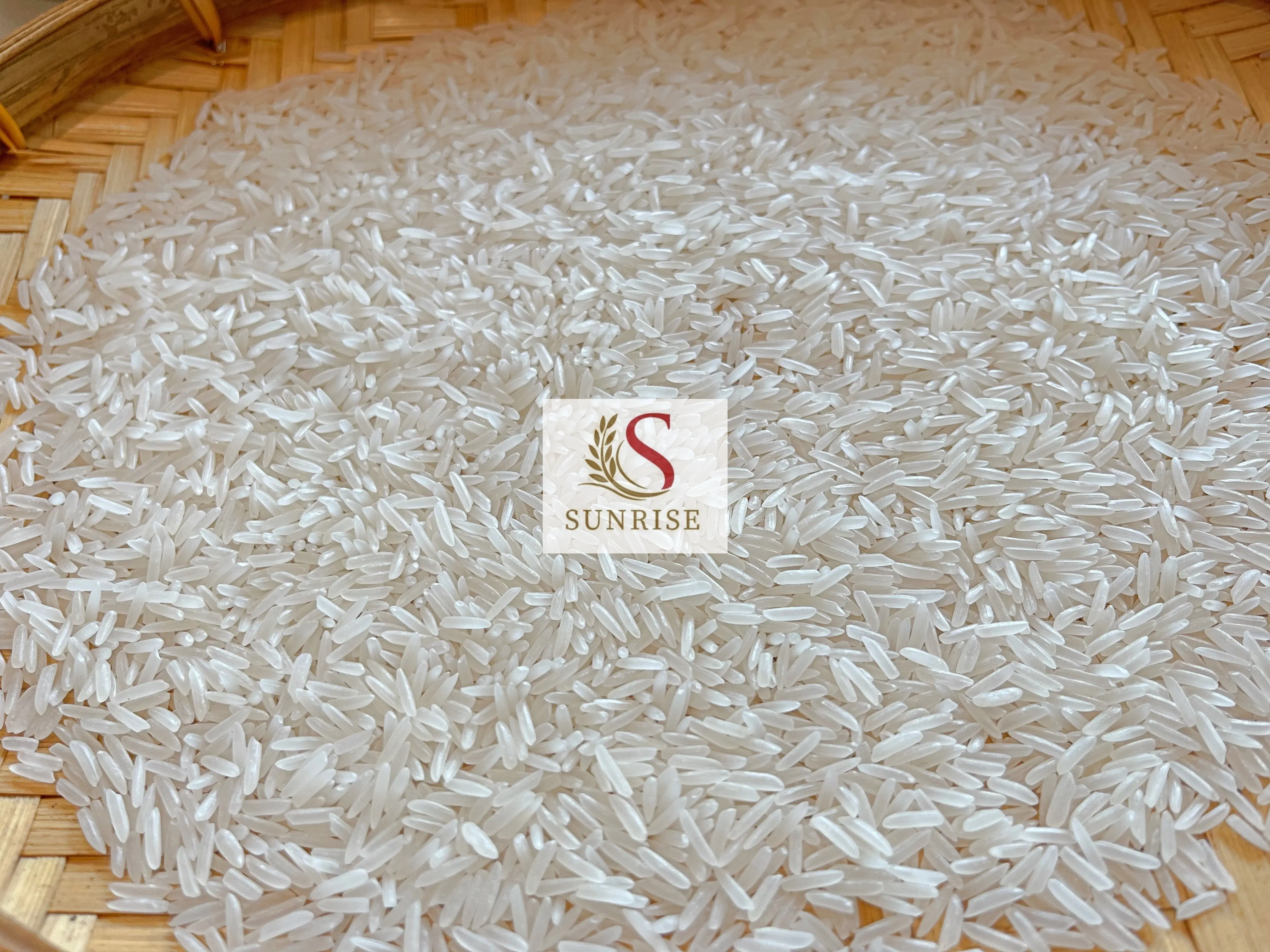 Royal Rice Jasmine Rice Riz Packing 1kg 5kg Long Grain White Rice 5 Wholesale In Vietnam Riz Au