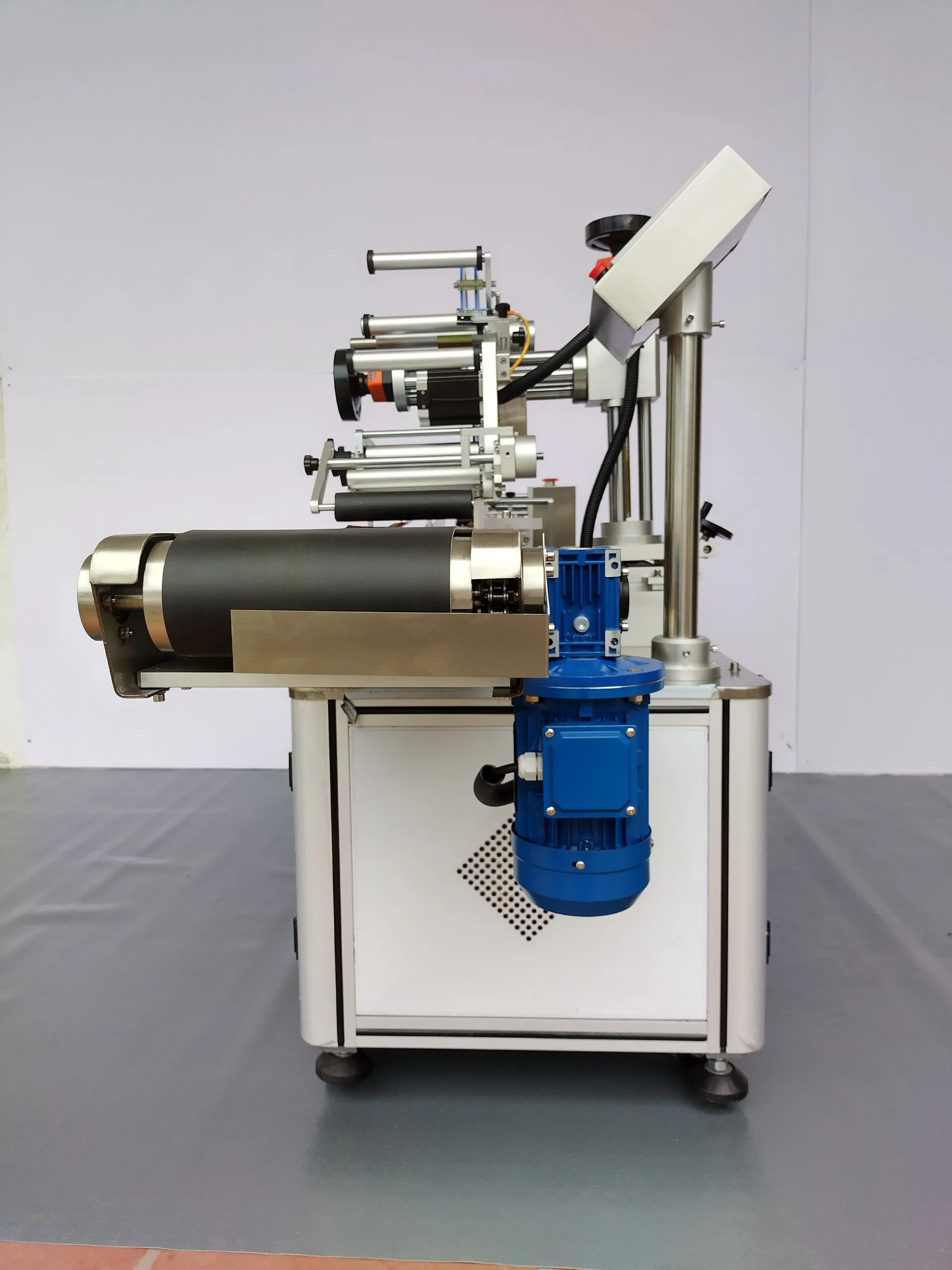 Good Price Machine Vap1101 Semiautomatic Flat Labeling Machine (up